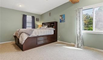 48 Overlea Rd, North Smithfield, RI 02896