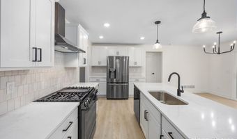 8333 Kettle Oak Dr SE, Alto, MI 49302