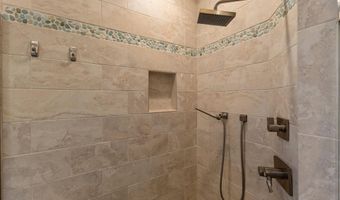 2563 Umeke Cir 64, Kihei, HI 96753