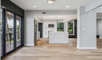 769 KINGSTON Ct, Apollo Beach, FL 33572