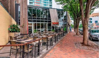 5005 BATTERY Ln #1, Bethesda, MD 20814