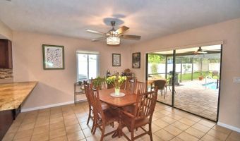 902 CRESTVIEW Dr, Auburndale, FL 33823