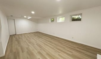 10001 WOODHILL Rd, Bethesda, MD 20817