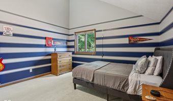 11120 Saint Charles Pl, Carmel, IN 46033