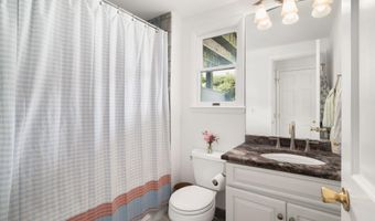 5 W 4TH St, Barnegat Light, NJ 08006