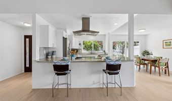 928 Hokulani St, Honolulu, HI 96825