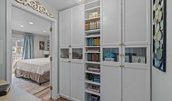 201 W Glenn St, Atlantic Beach, NC 28512