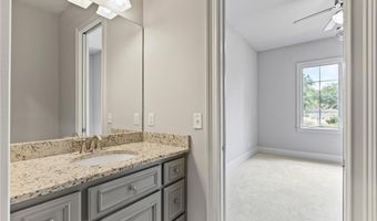 1372 FALLS CREST Dr, Auburn, AL 36830