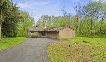27 Adams Rd, Bloomfield, CT 06002