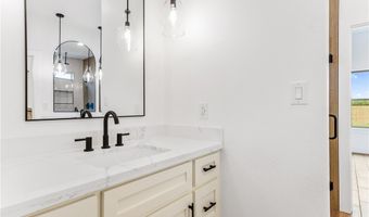 835 S 8th St, Aransas Pass, TX 78336