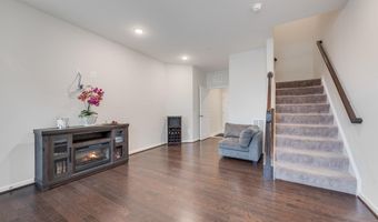 24592 ROSEBAY Ter, Aldie, VA 20105
