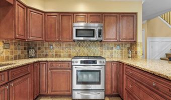 403 Timberbrooke Dr C, Bedminster, NJ 07921