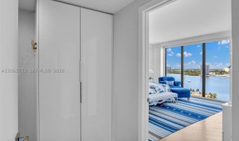 2000 Island Blvd 2006, Aventura, FL 33160