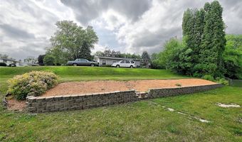 100 N McNamara Dr, Anamosa, IA 52205