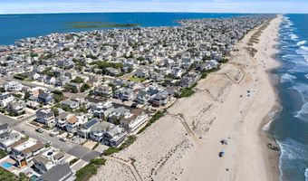 10 11TH St, Beach Haven, NJ 08008