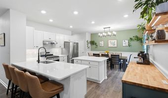 102 Windjammer Dr, Barnegat, NJ 08005