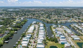 424 BAHAMA GRANDE Blvd, Apollo Beach, FL 33572