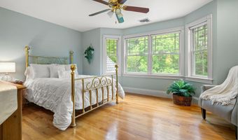 52 Hardy Rd, Bedford, NH 03110