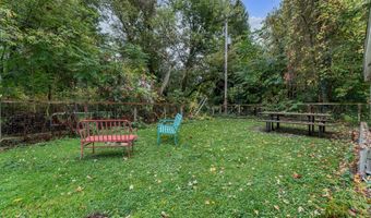 436 Pinewood St, Ann Arbor, MI 48103