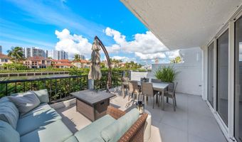 3754 NE 209th Ter, Aventura, FL 33180