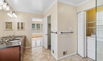 820 CHATSWORTH Dr, Accokeek, MD 20607