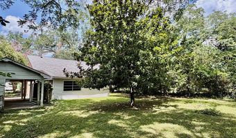 115 W Johnson St, Bruce, MS 38915