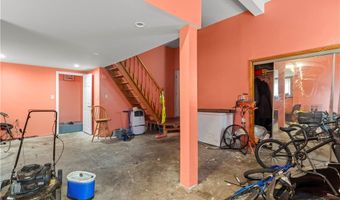 22 Whipple Ave, North Providence, RI 02911