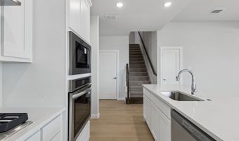 733 Lyft Ln, Aledo, TX 76008