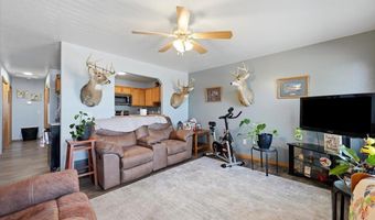 322 Summit St, Belle Fourche, SD 57717