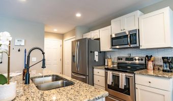 209 S Pine St, Aberdeen, NC 28315