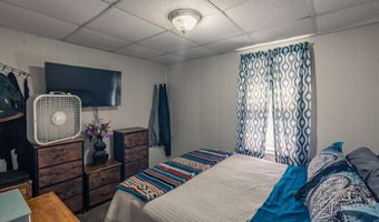 22-24 Hewitt St, Amsterdam, NY 12010