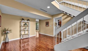410-29 Willow Cir, Aurora, OH 44202