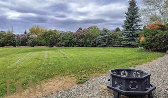 39 N 41st St N, Cody, WY 82414
