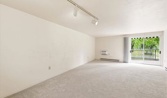 1001 S ONEIDA St 2E, Appleton, WI 54915