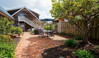 32 SHIPCARPENTER Sq, Lewes, DE 19958