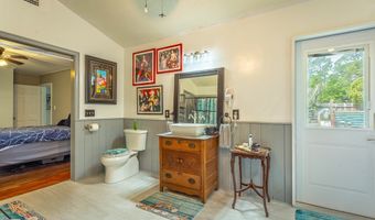 13 Adams St, Apalachicola, FL 32320