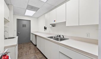 220 N WESTMONTE Dr A, Altamonte Springs, FL 32714