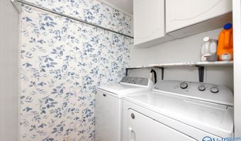 612 Hereford Dr, Athens, AL 35611