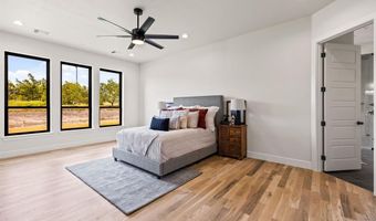 2035 Meadowlark Ct, Aledo, TX 76008