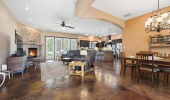 601 Stone Lake Cir, Augusta, KS 67010