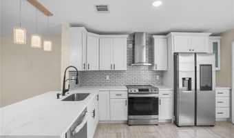 2823 BOULDER FALLS Ct, Apopka, FL 32703