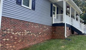 2474 Woodridge Dr, Asheboro, NC 27205
