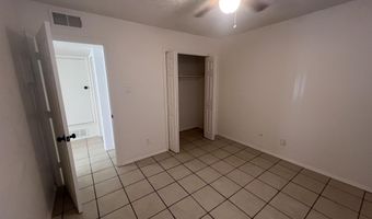 1005 Dickerson Dr SE A, Albuquerque, NM 87106