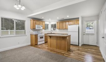 61325 Fairfield Dr, Bend, OR 97702