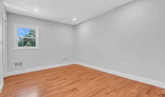 168 Leonardville Rd, Belford, NJ 07718