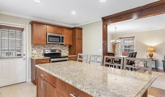 269 Braeshire Dr, Ballwin, MO 63021