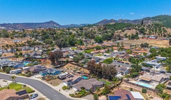 620 Meadow Grove Pl, Escondido, CA 92027