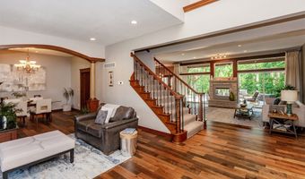605 Oakwood Pl, Polk City, IA 50226