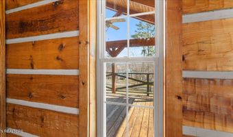 1793 Cherokee Dr, Bean Station, TN 37708