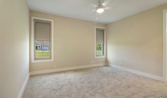 40491 N S Newport Dr, Antioch, IL 60002